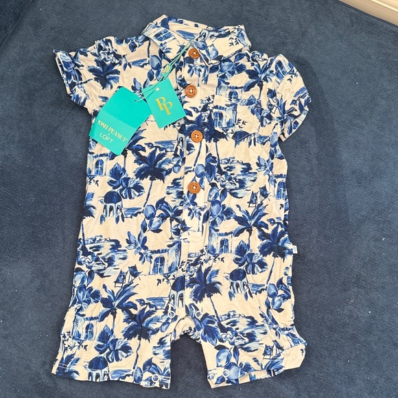 Posh Peanut Other - Posh Peanut x LOFT Floral Romper